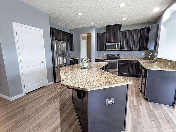 3rd image of 9414 Aspen Brook Ct