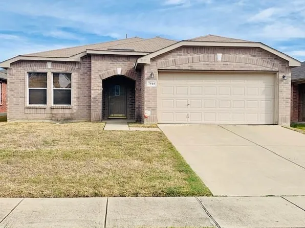 7945 Hidden Brook Dr, Fort Worth, TX 76120