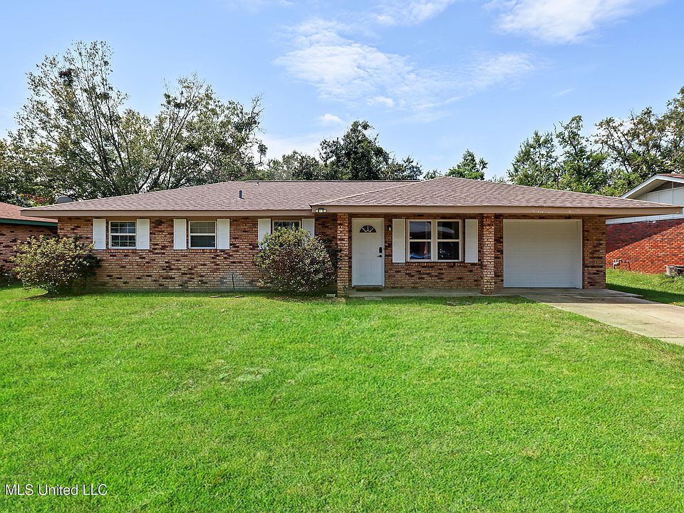 1st image of 602 Temple Dr