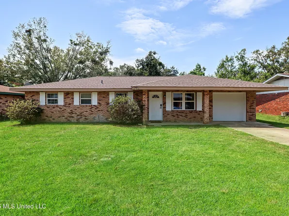 602 Temple Dr, Gulfport, MS 39503