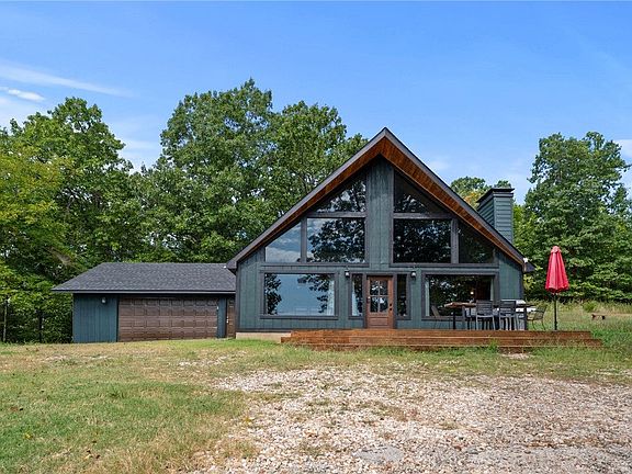 2nd image of 14740 Jesse Ln