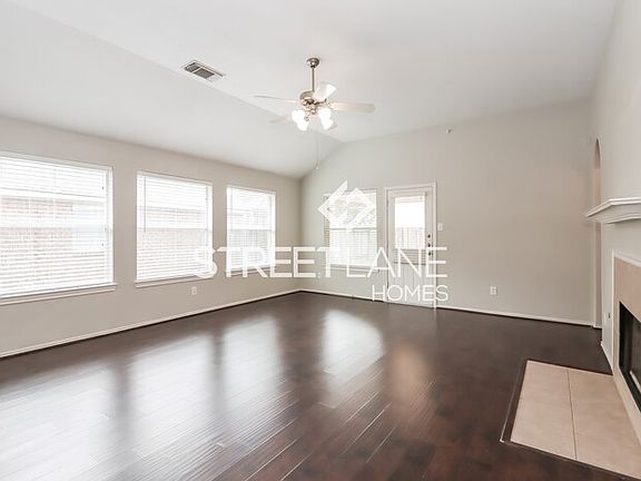 3rd image of 7314 Chasegrove Ln