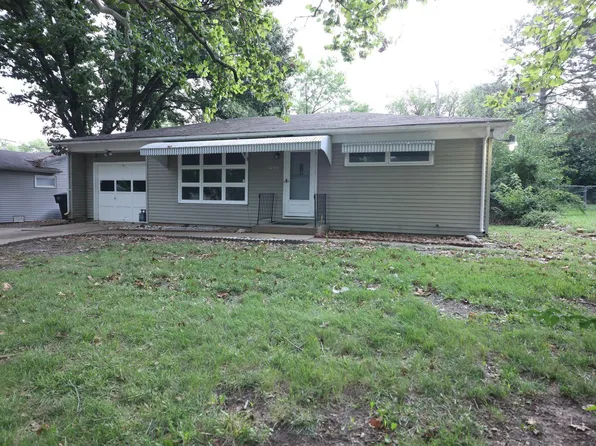 1428 SW Lancaster St, Topeka, KS 66604