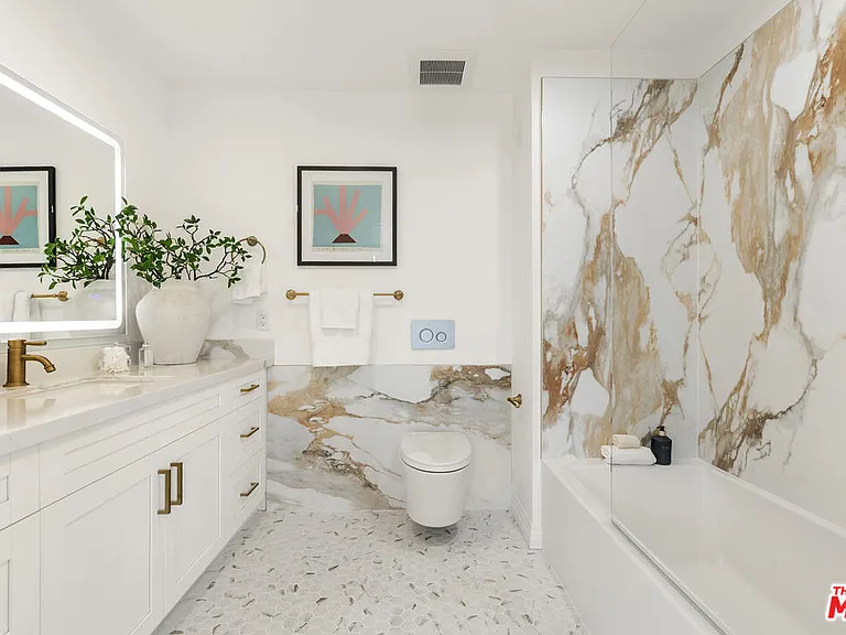 7428 Santa Monica Blvd #Penthouse 507 — Photo 19