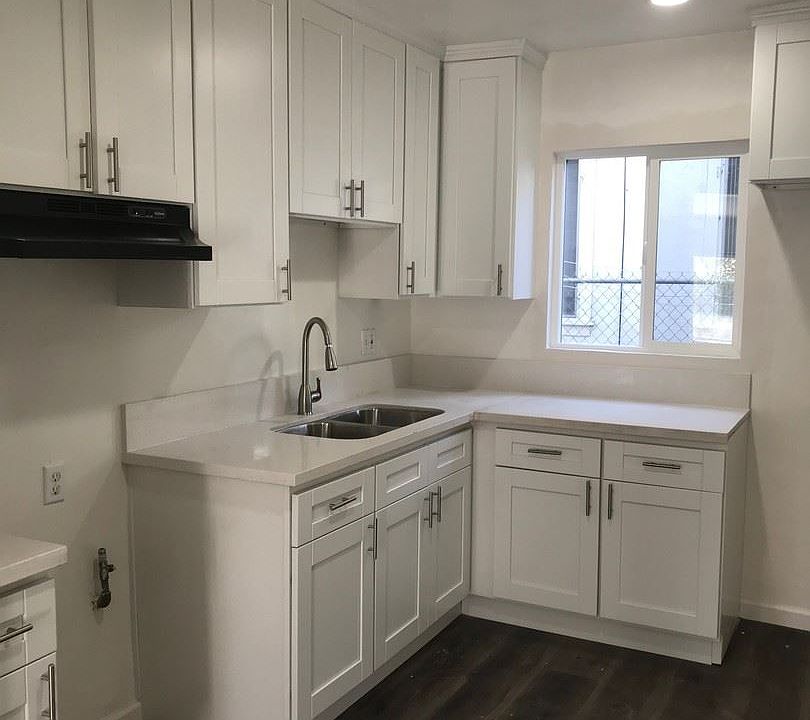 1st image of 3025 Perlita Ave APT 2