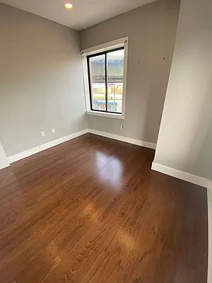 Rented by Lodger Corp | media 10