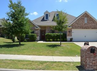 403 Stonegate Blvd, Alvarado, TX 76009