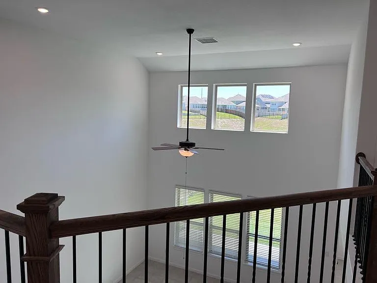 209 Sand Lily Ln — Photo 16
