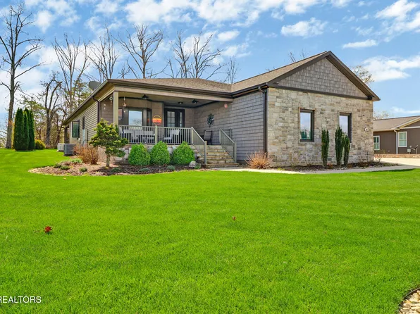 43 Red Oak Dr, Crossville, TN 38555