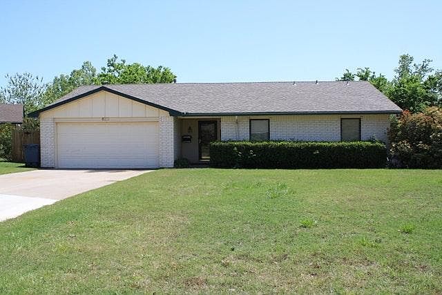 823 NW 44th St.