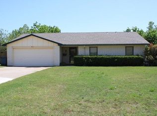 823 NW 44th St, Lawton, OK 73505