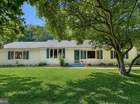 17773 Piney Point Rd, Tall Timbers, MD 20690