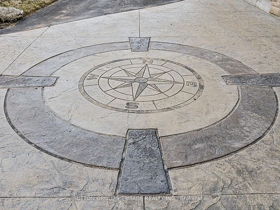 5th image of 285 Stephenson Point Rd