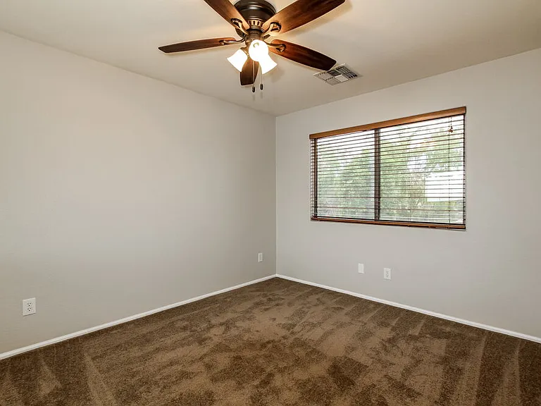 16231 W Moreland St — Photo 11