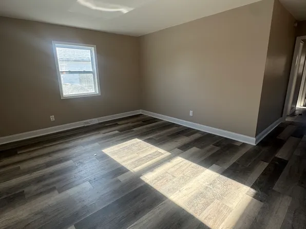 (undisclosed Address), Gary, IN 46409