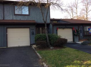 97 Reynolds Ct, Matawan, NJ 07747