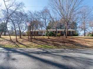 1309 Knightwood Dr, Greensboro, NC 27410