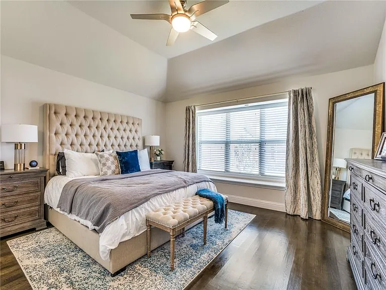 5517 Holloway Hl — Photo 11