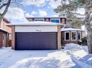 27 Pining Rd, Markham, ON L3T 5N5