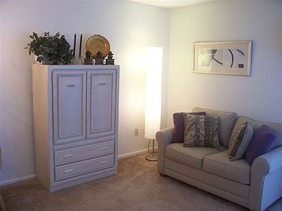 2nd image of 2307 W Jefferson St APT B114