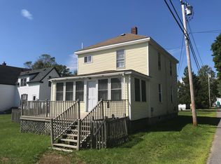 72 Boynton St, Eastport, ME 04631