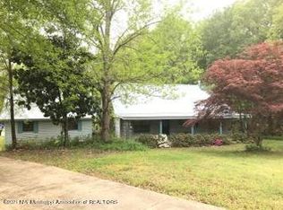 713 Highway 310 E, Como, MS 38619