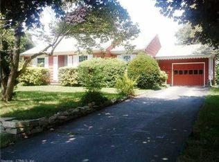 28 Walter Fish Ave, Groton, CT 06355