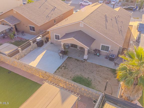 4th image of 3224 Sunset Point Dr
