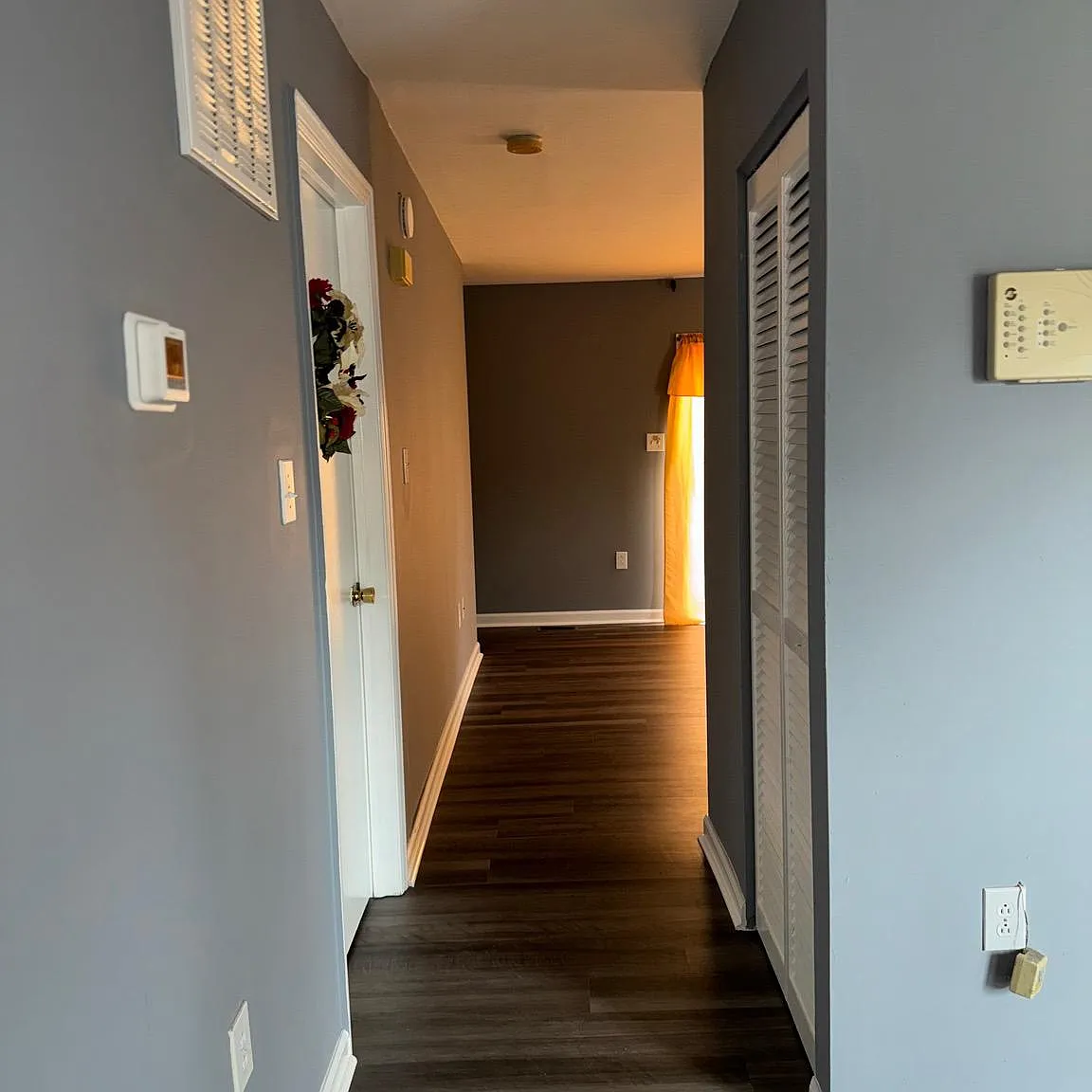4 bed, 1.5 bath, 1080 sqft, $2,000 — Photo 3