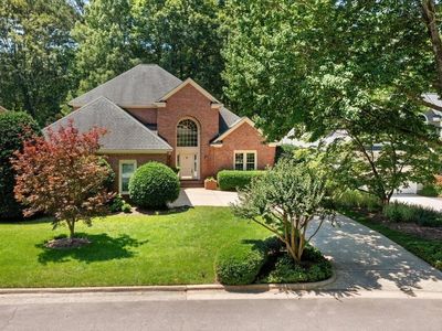 200 Greensview Dr, Cary, NC, 27518