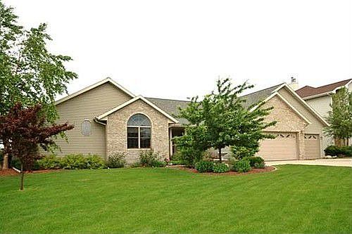 1st image of 2917 Cumberland Dr
