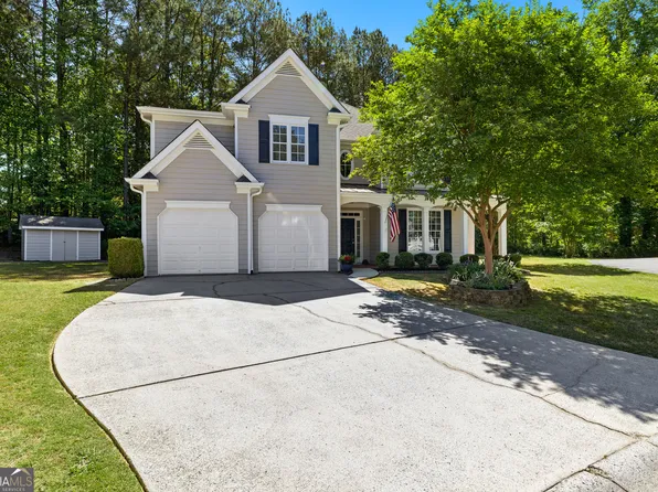 140 Lakeside Ct, Fayetteville, GA 30214