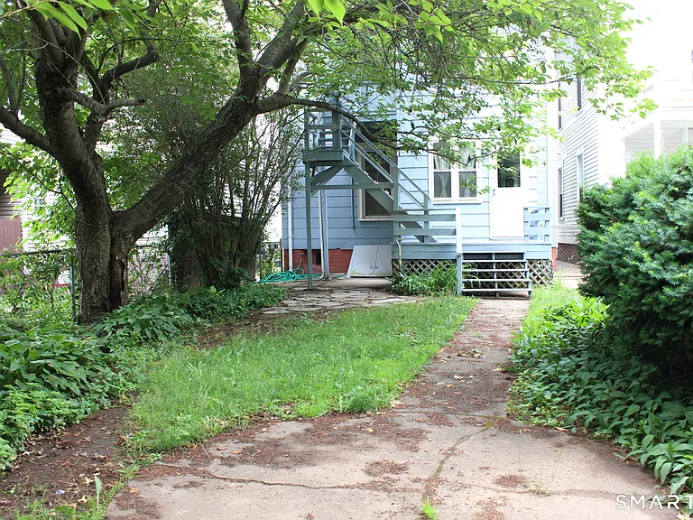 28 Cottage St #1 — Photo 17