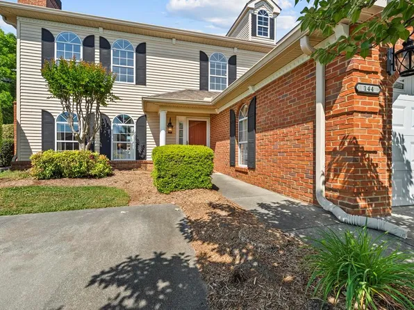 1701 Pin Oak Dr, Dalton, GA 30721