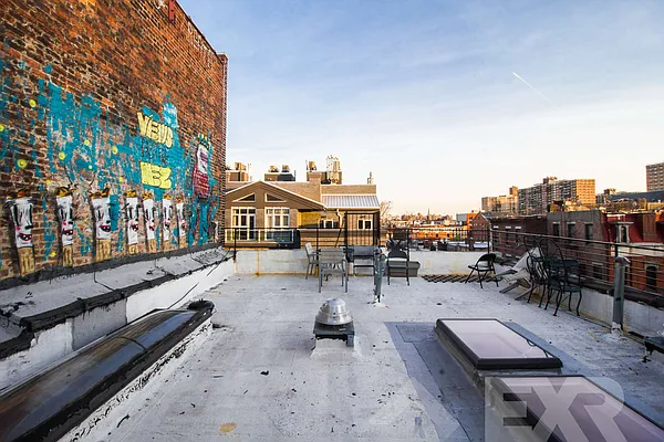 Rented by EXR | media 11