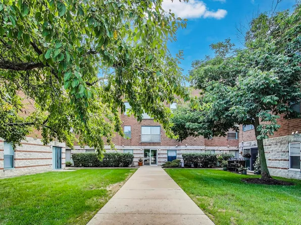 3255 Kirchoff Rd APT 207, Rolling Meadows, IL 60008