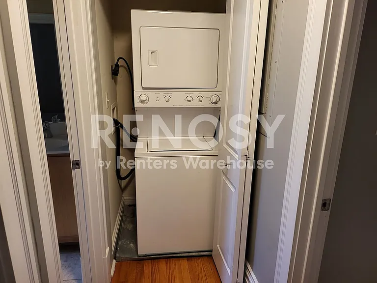 6126 Washington Ave #102 — Photo 14