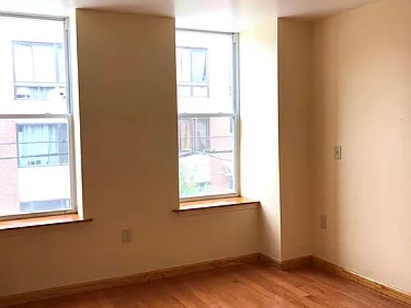 5th image of 916 Green St #3RDFL