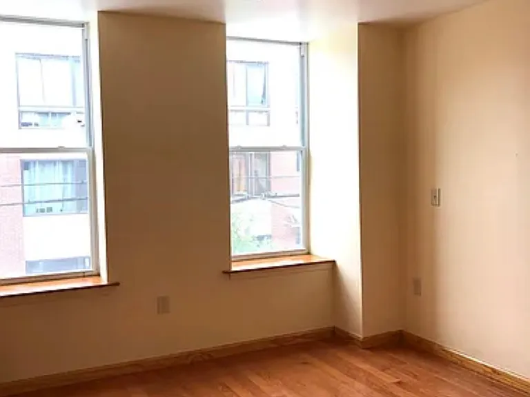 916 Green St #3RDFL — Photo 5