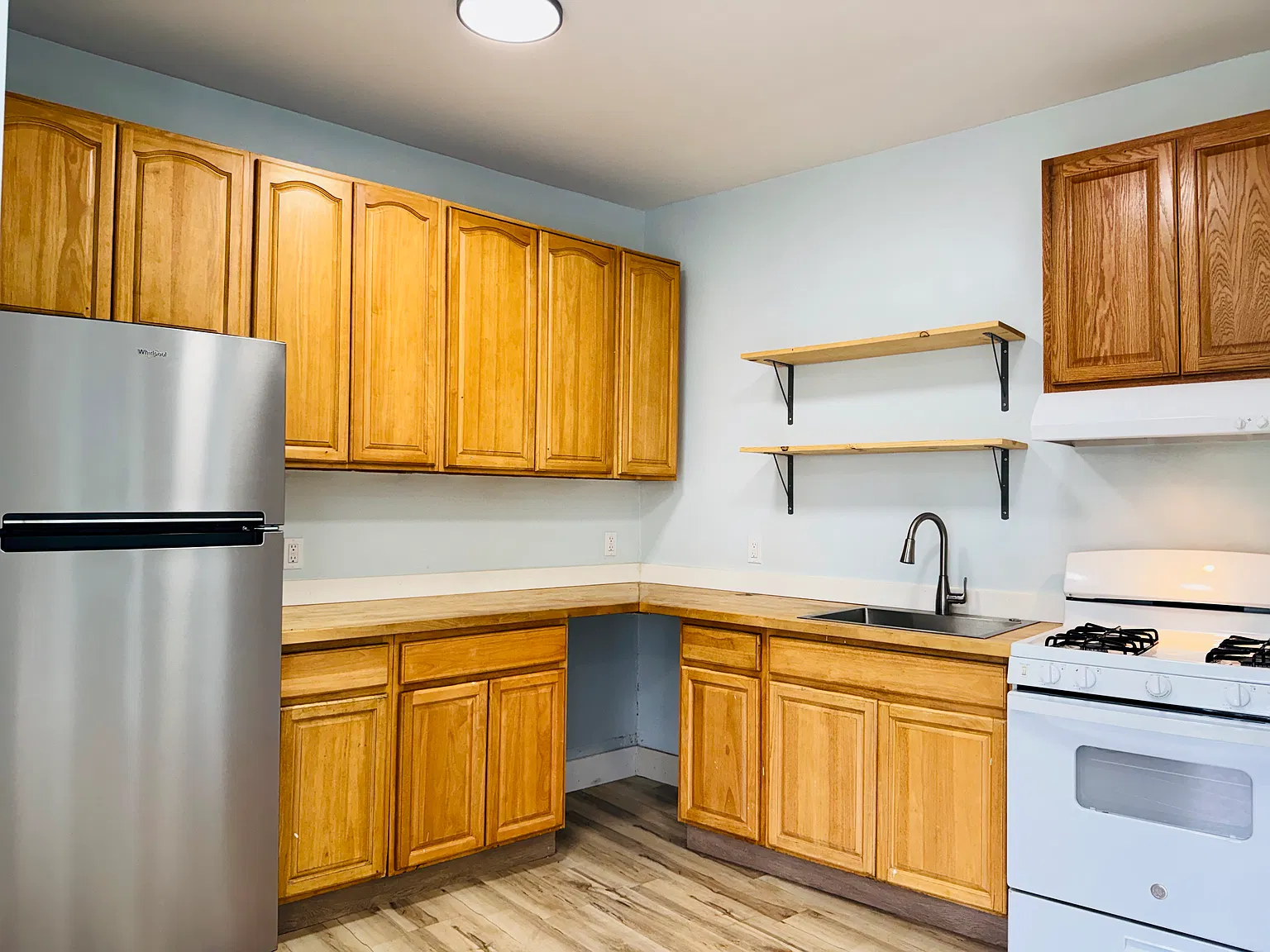 2 bed, $2,200 — Photo 2