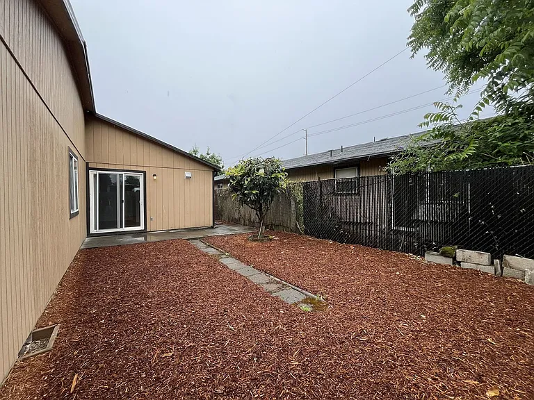 Inviting 2 Bedroom Home with Open Layout, Stainless Steel Appliances & Private Outdoor Retreat — Photo 27