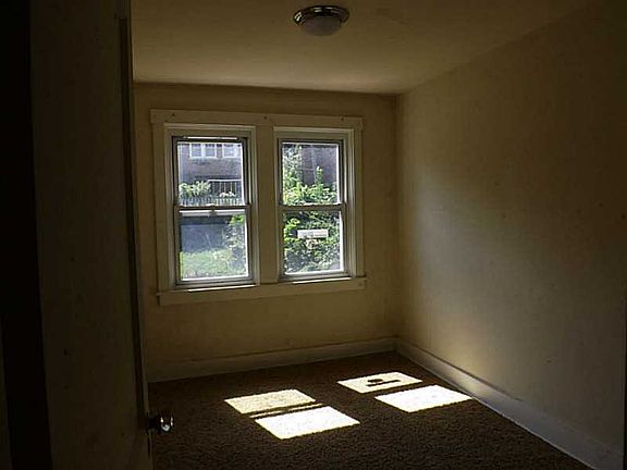 2nd image of 110 E Agnew Ave