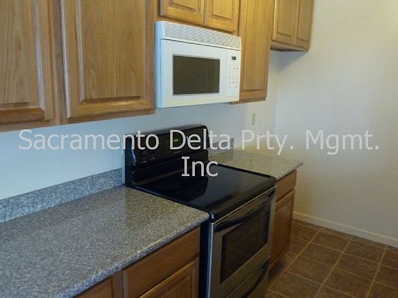 3rd image of 5055 Rhode Island Dr APT 3