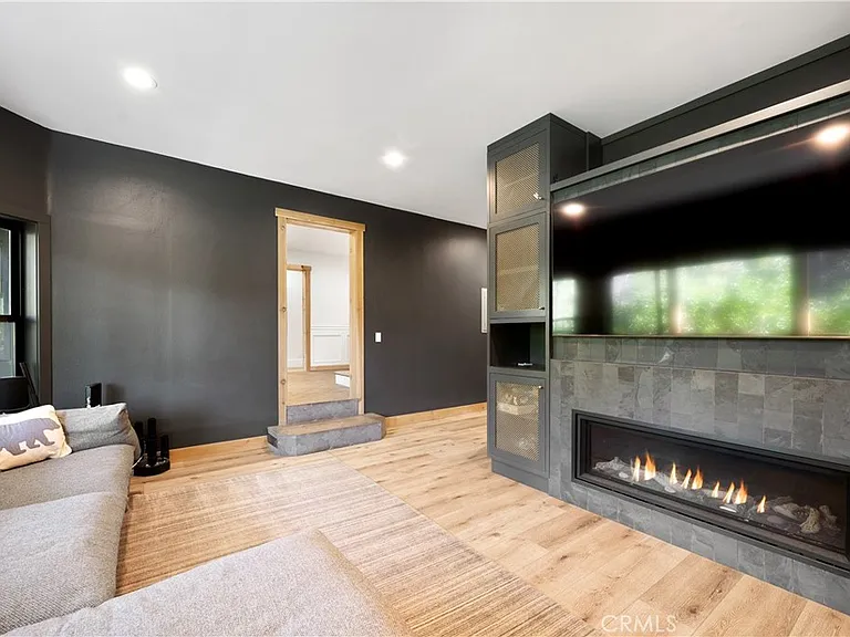 595 N Waterford Ave — Photo 16