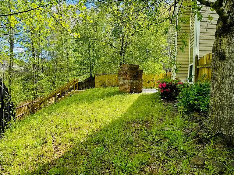 2515 Sheldon Pl — Photo 29