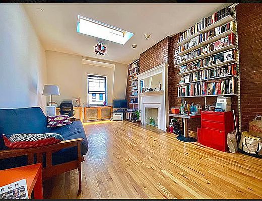 2nd image of 318 W 105th St #5F
