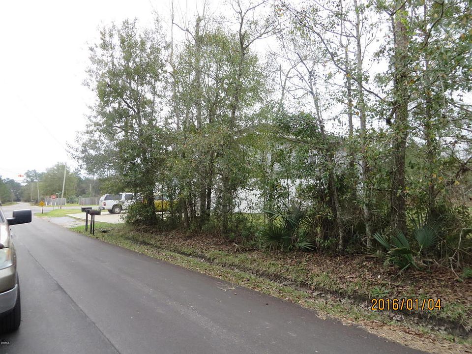 2nd image of 10024 Joes Bayou Rd