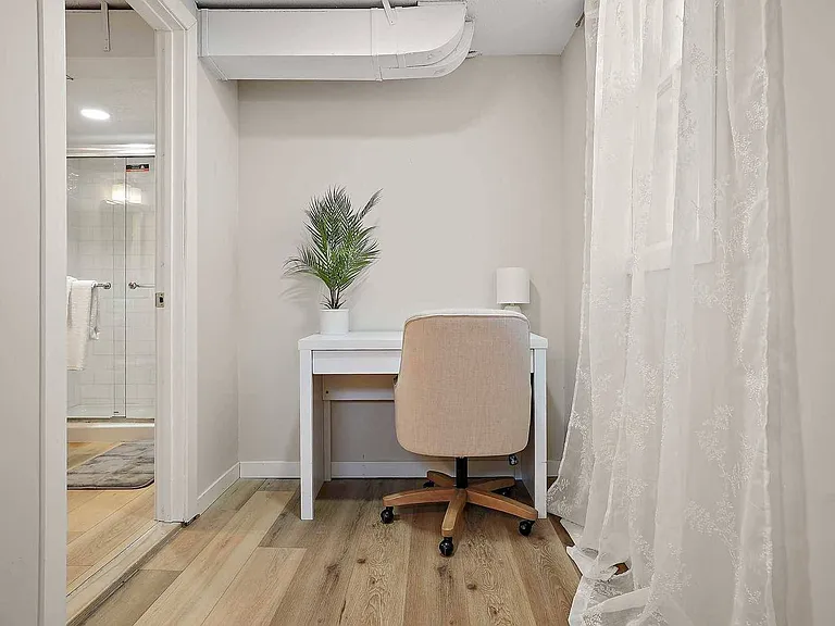 5912 Bartlett Blvd — Photo 37
