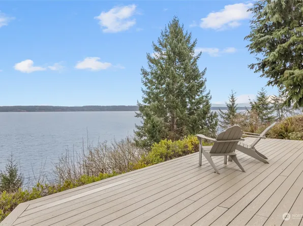 7536 Sandy Point Beach Road NE, Olympia, WA 98516