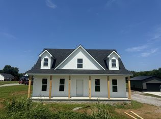 2110 Laws Hill Cir, Lewisburg, TN 37091